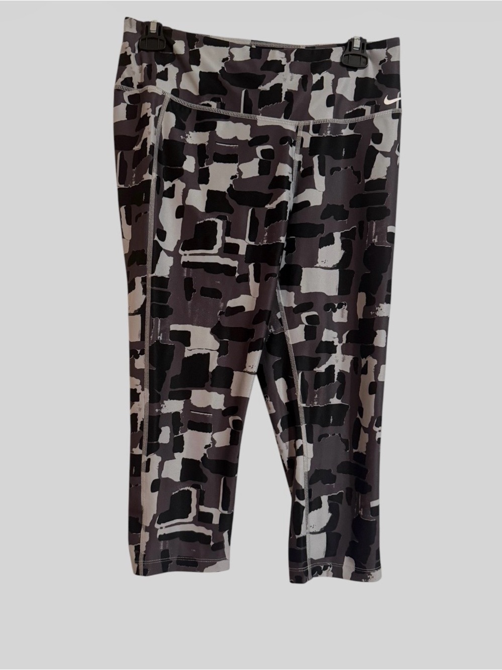 Nike Black, Gray & White Patterned Capri Leggings